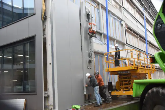 CladBoy CB4 voor steenwol panelen bij science park eindhoven
